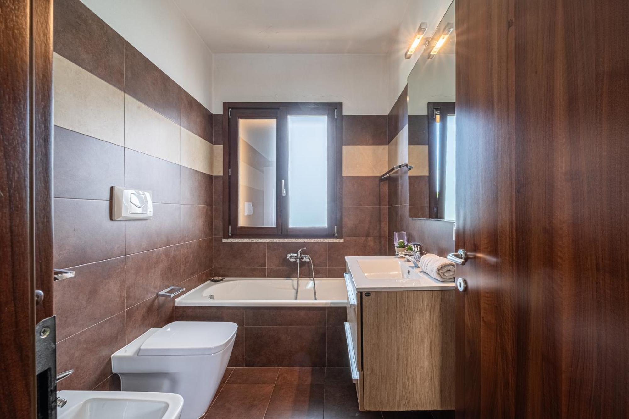 Butterfly Apartment Cagliari - Self Check-In, No Kitchen Luaran gambar