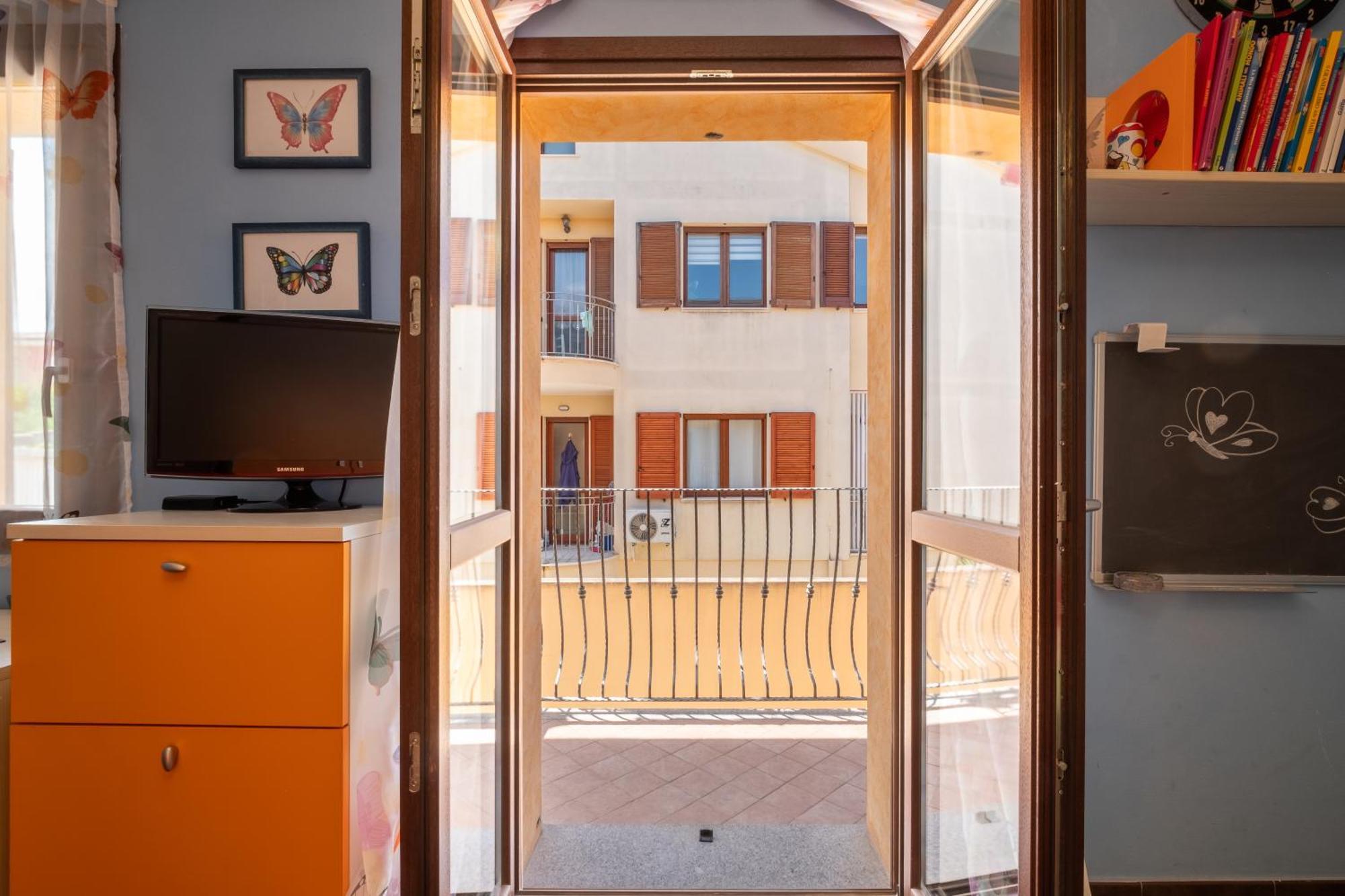 Butterfly Apartment Cagliari - Self Check-In, No Kitchen Luaran gambar